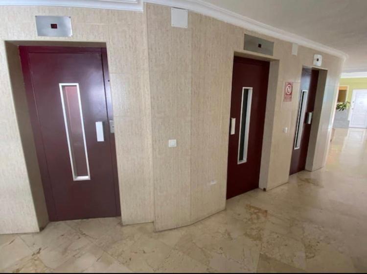 Karola Cosy Apartment Бенидорм Екстериор снимка