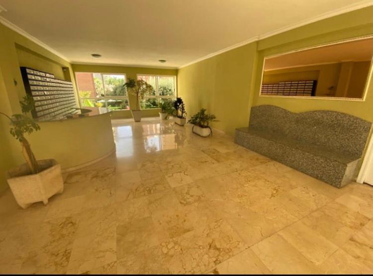 Karola Cosy Apartment Бенидорм Екстериор снимка