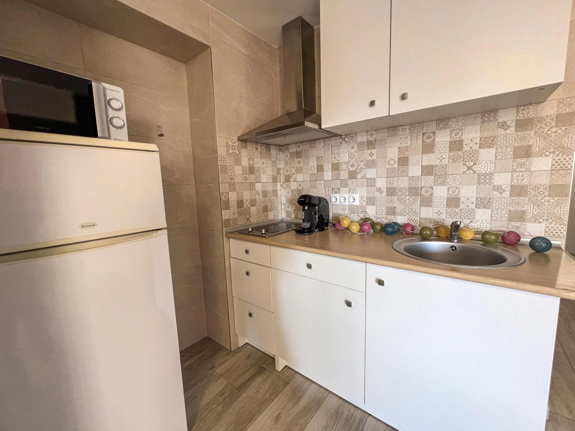 Karola Cosy Apartment Бенидорм Екстериор снимка